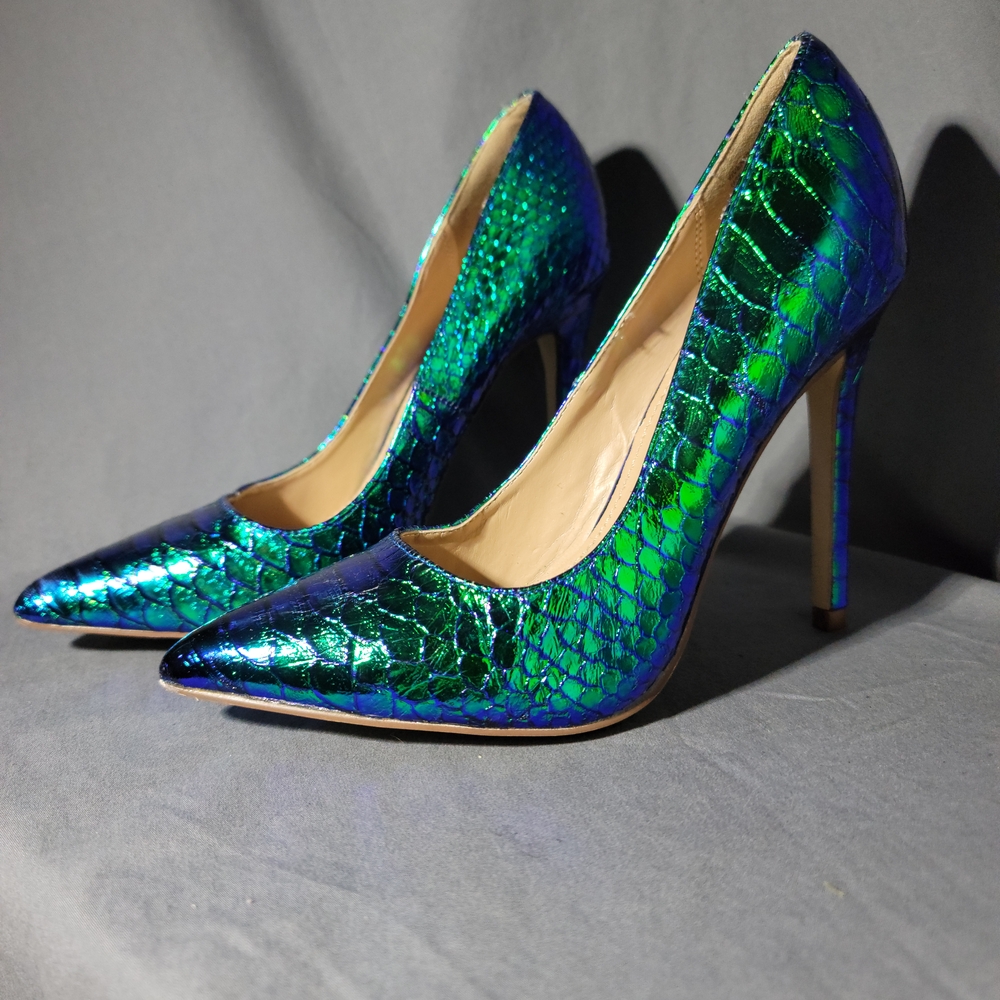 JustFab Vivenne Blue Green Snakeskin Heels